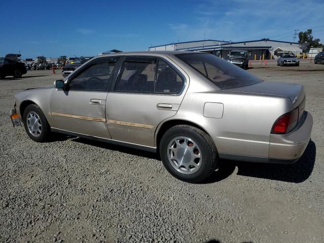 NISSAN MAXIMA GXE 1992 gold  gas JN1HJ01P6NT623546 photo #3