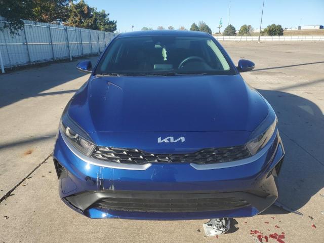 VIN 3KPF24AD4RE796138 2024 KIA FORTE no.5