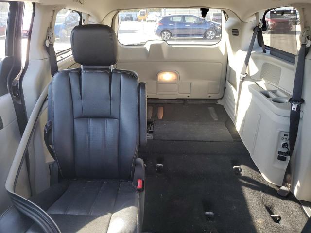 2015 CHRYSLER TOWN & COU - 2C4RC1CG2FR595008