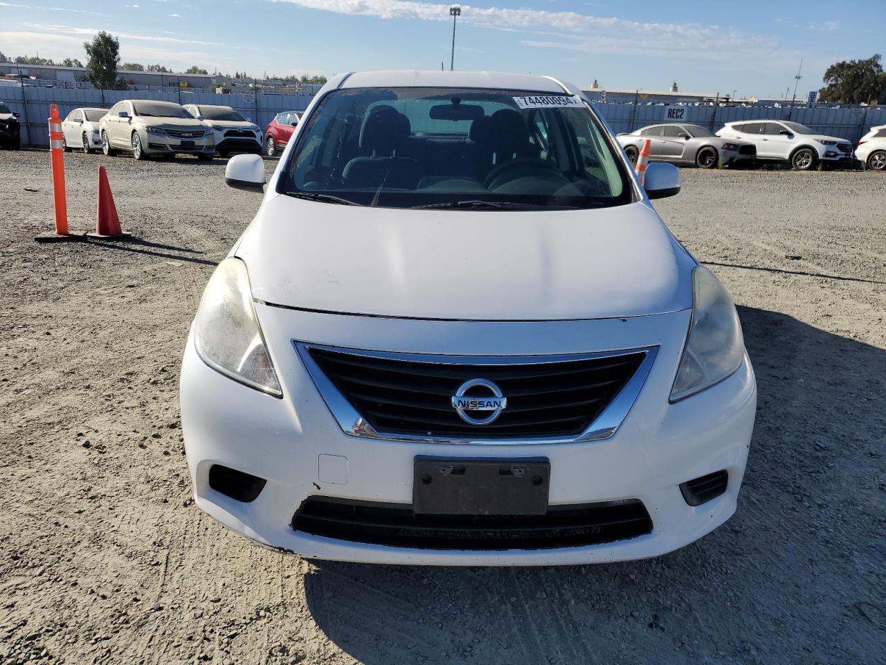 Lot #2898182255 2014 NISSAN VERSA S