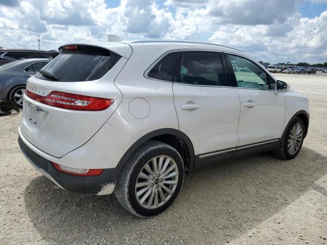 VIN 5LMCJ1C96KUL52109 2019 Lincoln MKC no.3