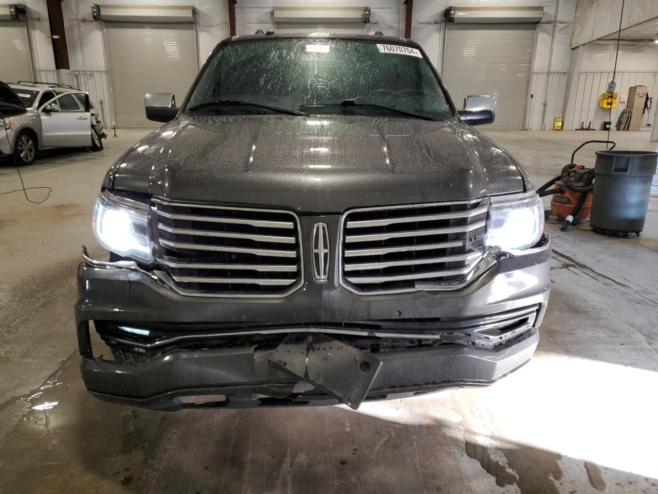 Lot #3029374685 2017 LINCOLN NAVIGATOR