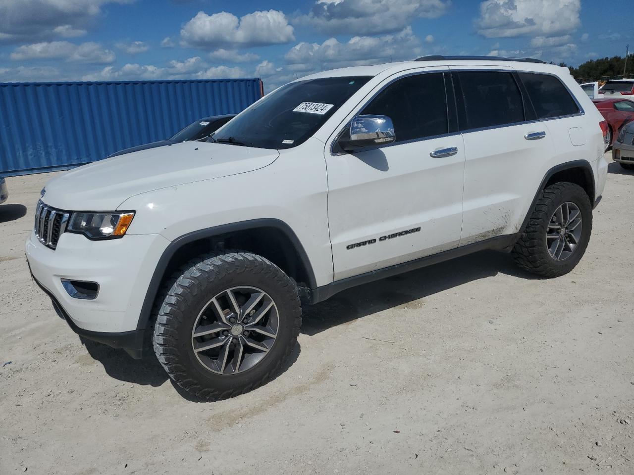  Salvage Jeep Grand Cherokee