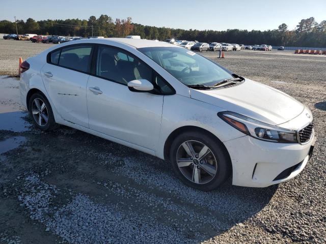 VIN 3KPFL4A72JE225615 2018 KIA Forte, LX no.4