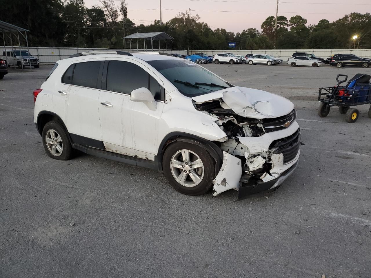 Lot #2955086811 2020 CHEVROLET TRAX 1LT