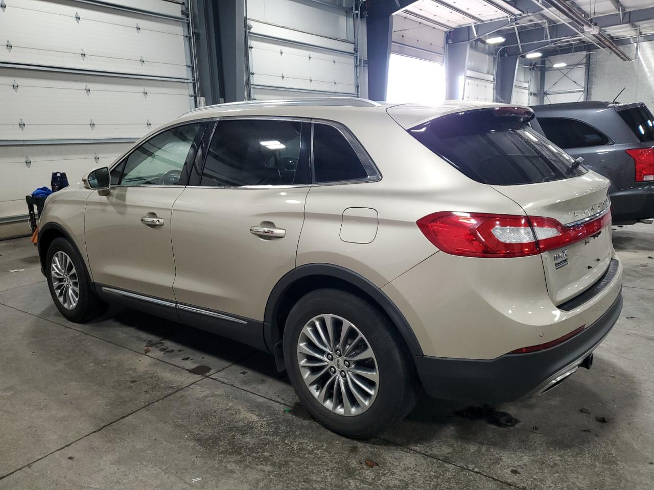 Lot #2923917889 2017 LINCOLN MKX SELECT