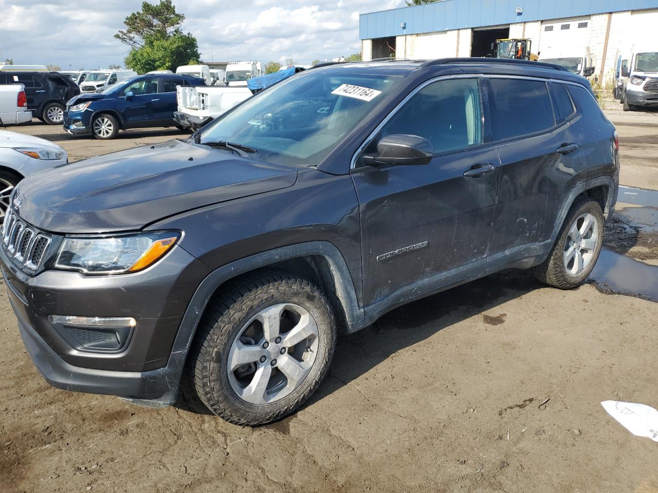 Lot #2876552873 2019 JEEP COMPASS LA