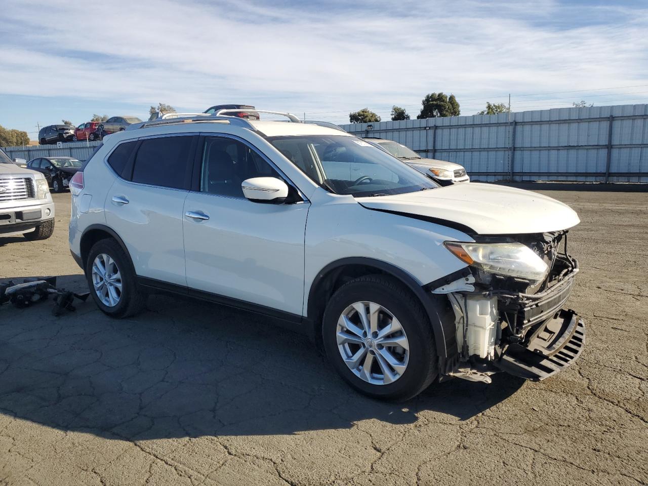 Lot #2988794654 2015 NISSAN ROGUE S