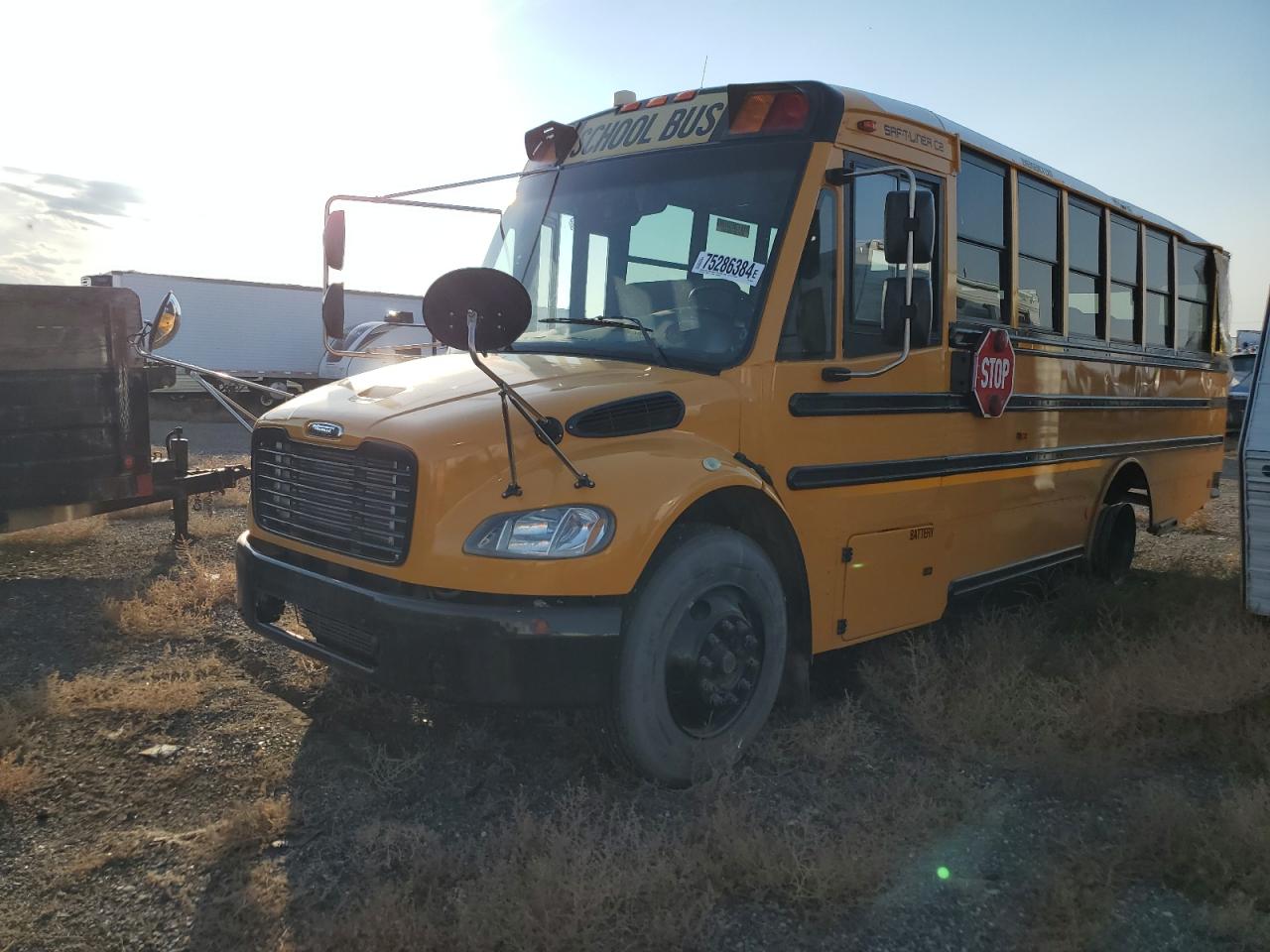 Lot #2955517522 2016 FREIGHTLINER CHASSIS B2