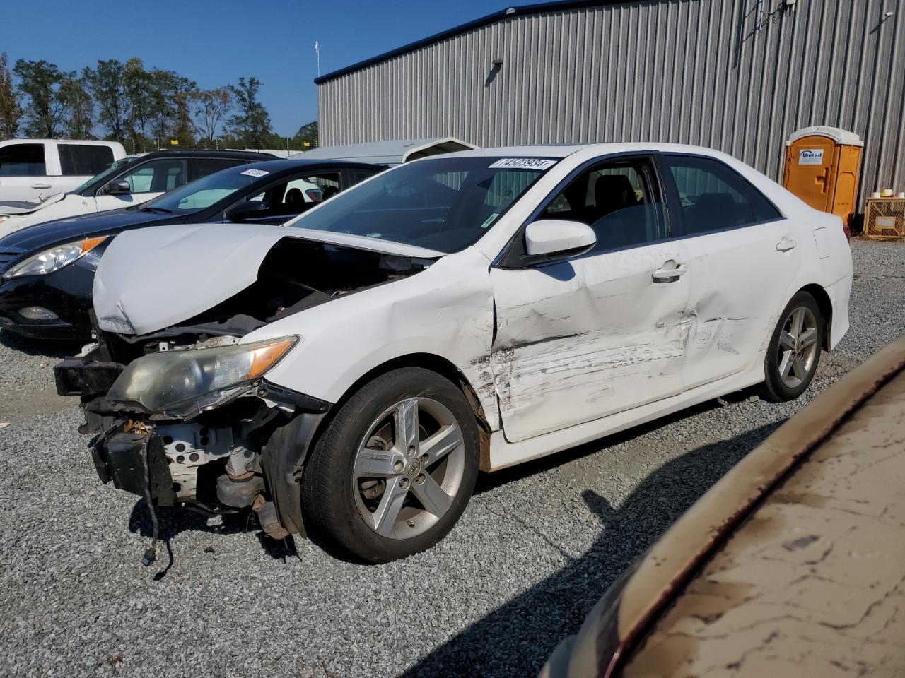 TOYOTA CAMRY L