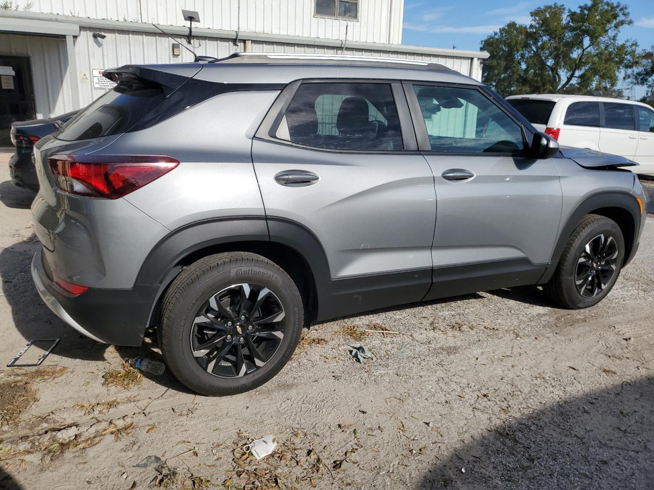 Lot #2974721129 2023 CHEVROLET TRAILBLAZE