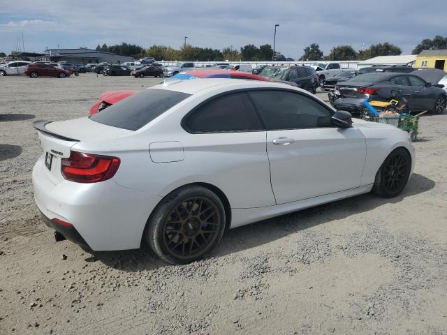 VIN WBA2G1C57HV638937 2017 BMW M2 no.3