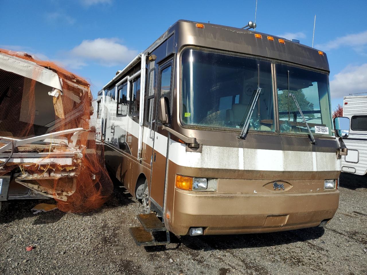 Safari Motor Coaches M Series 2000 Blue Max