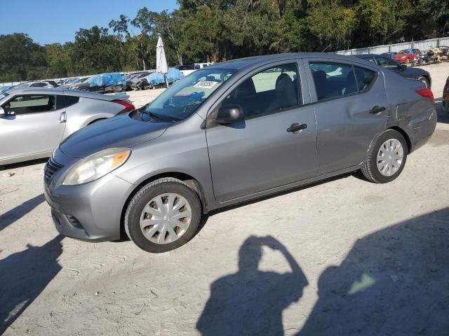 NISSAN VERSA S