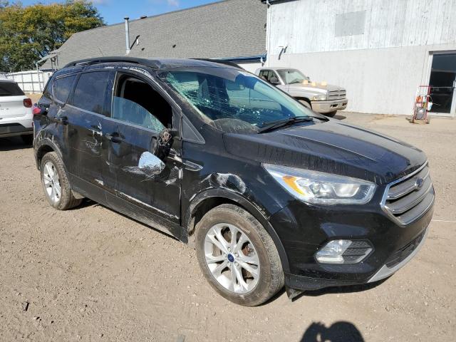 VIN 1FMCU9GDXHUC48352 2017 Ford Escape, SE no.4