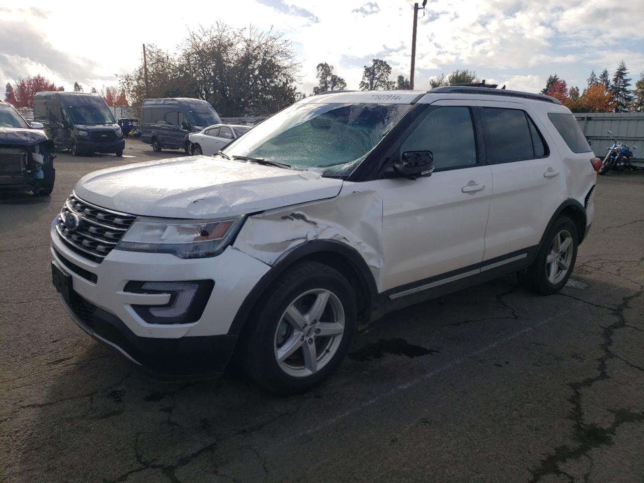  Salvage Ford Explorer