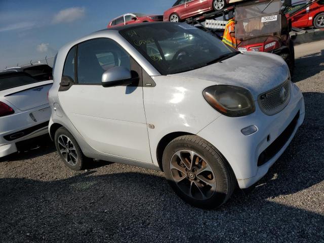 VIN WMEFJ5DA1GK067097 2016 Smart Fortwo no.4