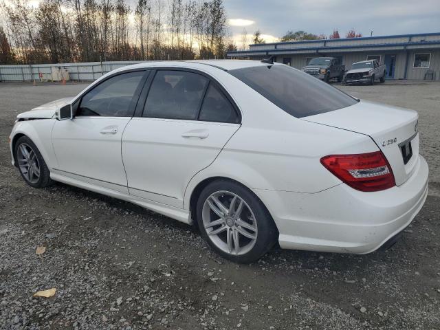 VIN WDDGF4HB5EA932891 2014 Mercedes-Benz C-Class, 250 no.2