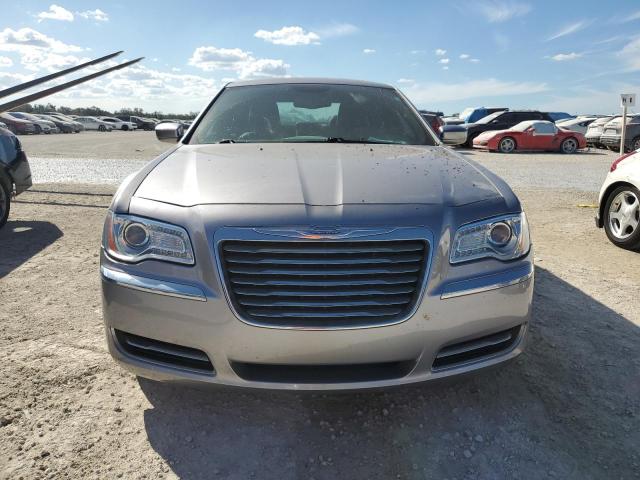 VIN 2C3CCAAGXEH222381 2014 Chrysler 300 no.5