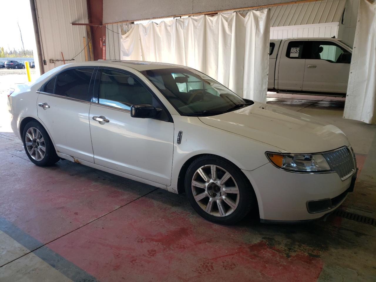 Lot #2919067677 2011 LINCOLN MKZ