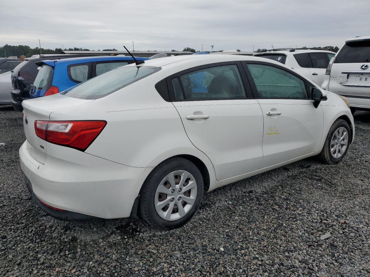 Lot #2886384404 2016 KIA RIO LX