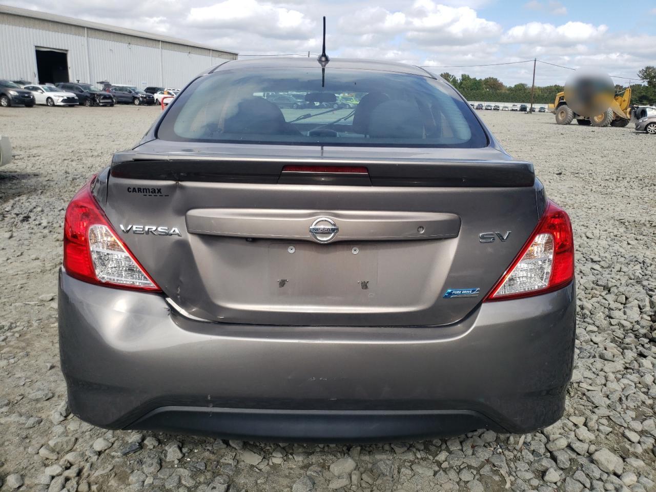 Lot #2962573769 2015 NISSAN VERSA S