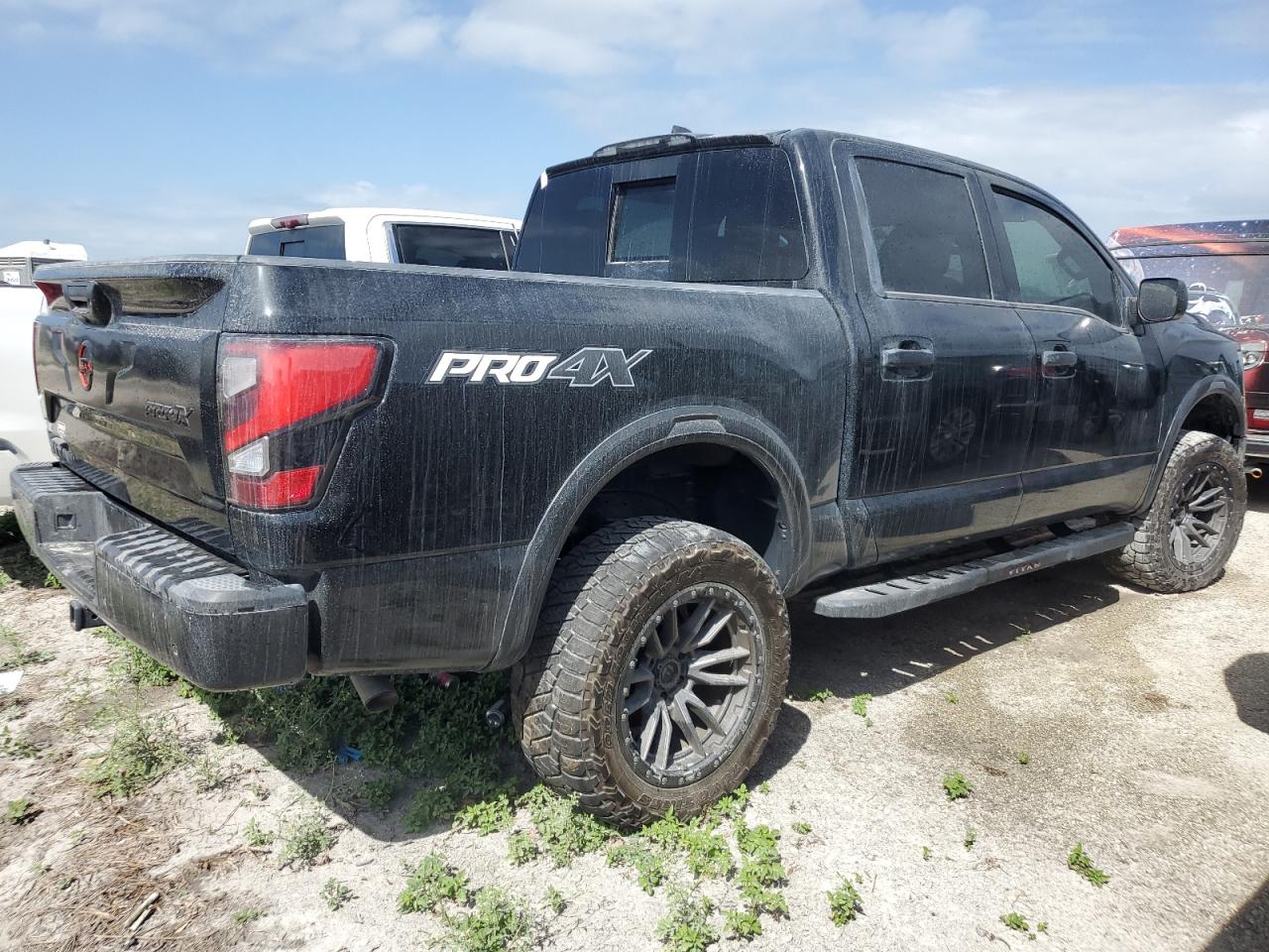 Lot #3041987183 2023 NISSAN TITAN SV