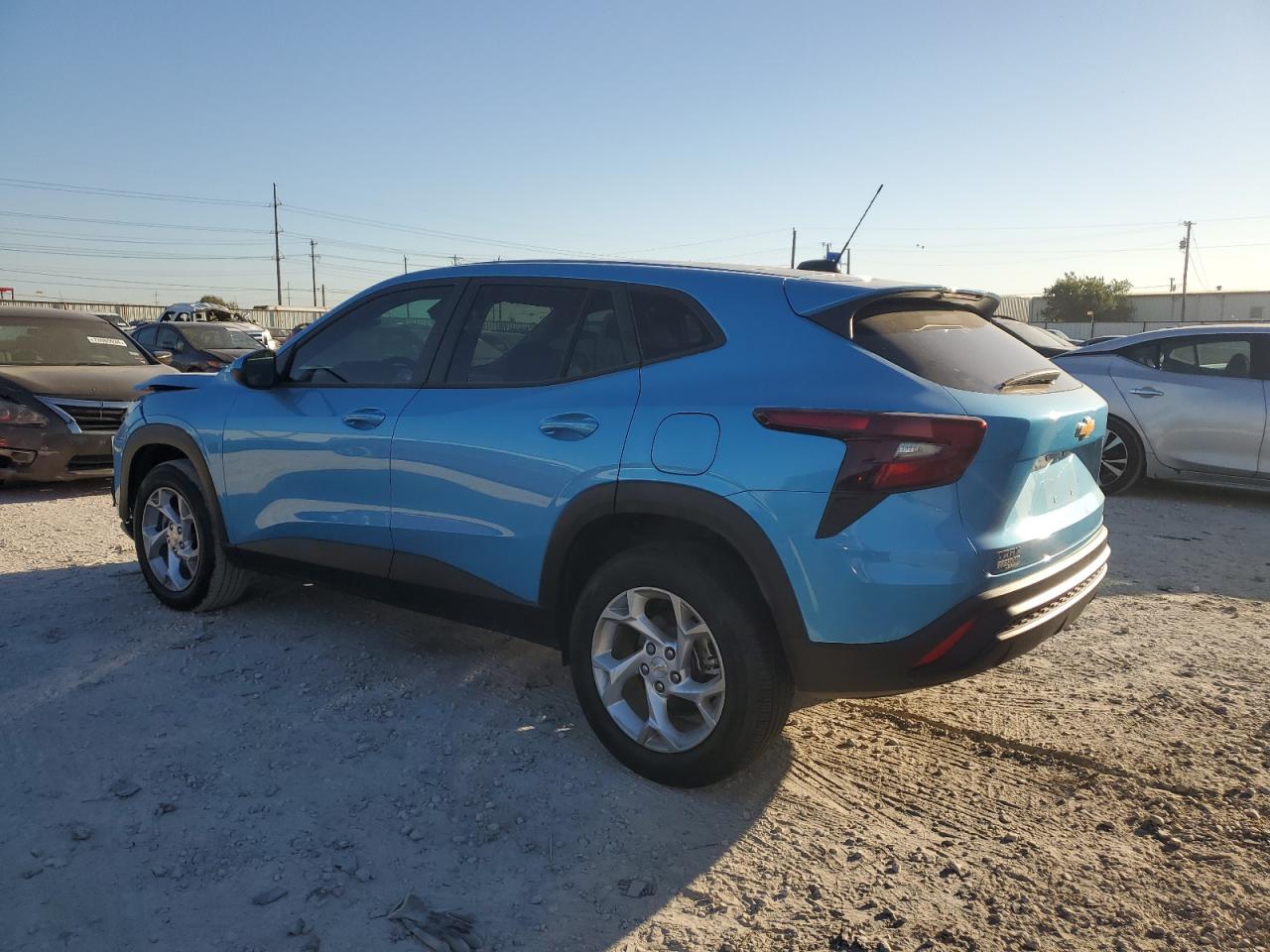 Lot #2991682146 2025 CHEVROLET TRAX LS