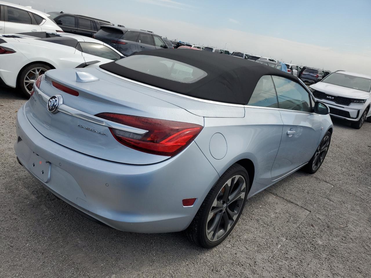 BUICK CASCADA PR 2018 blue  gas W04WH3N58JG094723 photo #4