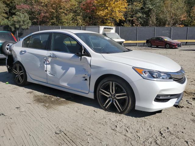 VIN 1HGCR2F51GA027828 2016 HONDA ACCORD no.4