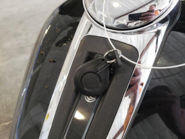 2022 HARLEY-DAVIDSON FLHTCUTG 1HD1MAF10NB850235