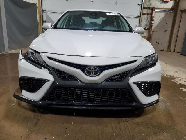 VIN 4T1G11AK7NU017178 2022 Toyota Camry, SE no.5