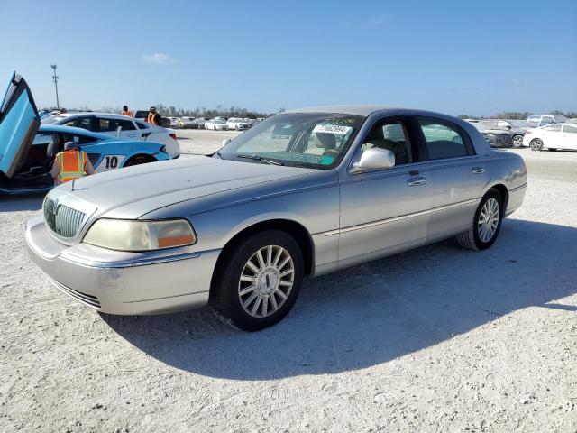 2004 LINCOLN TOWN CAR U #3045937280