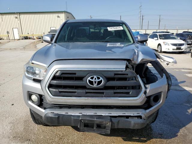 VIN 5TFAZ5CN3HX031275 2017 Toyota Tacoma, Double Cab no.5