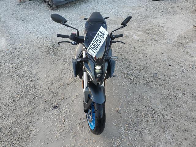 2024 SUZUKI GSX800 R JS1EM11B3R7100088