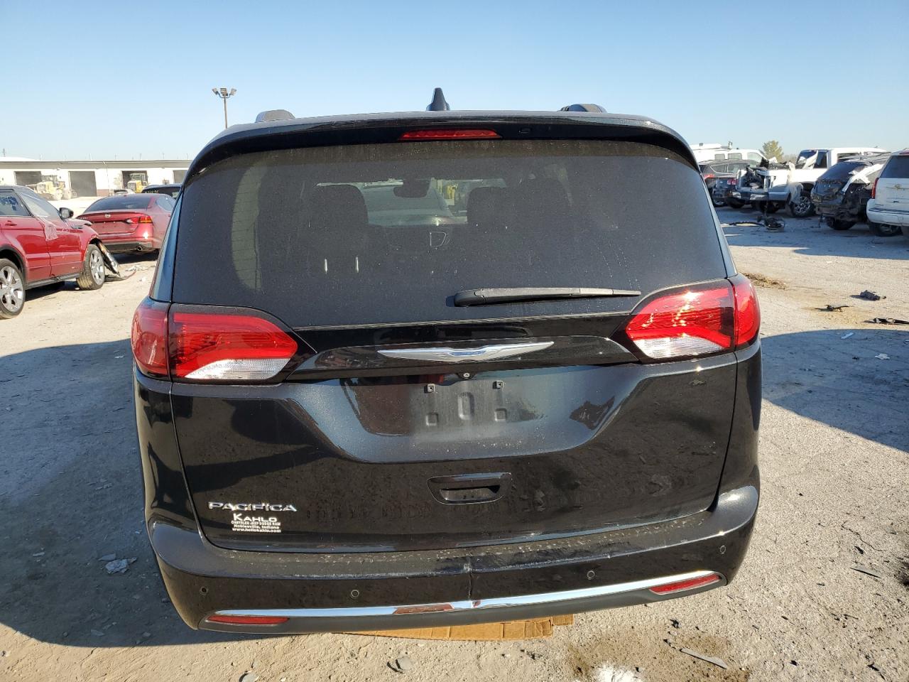 Lot #2923882889 2017 CHRYSLER PACIFICA T