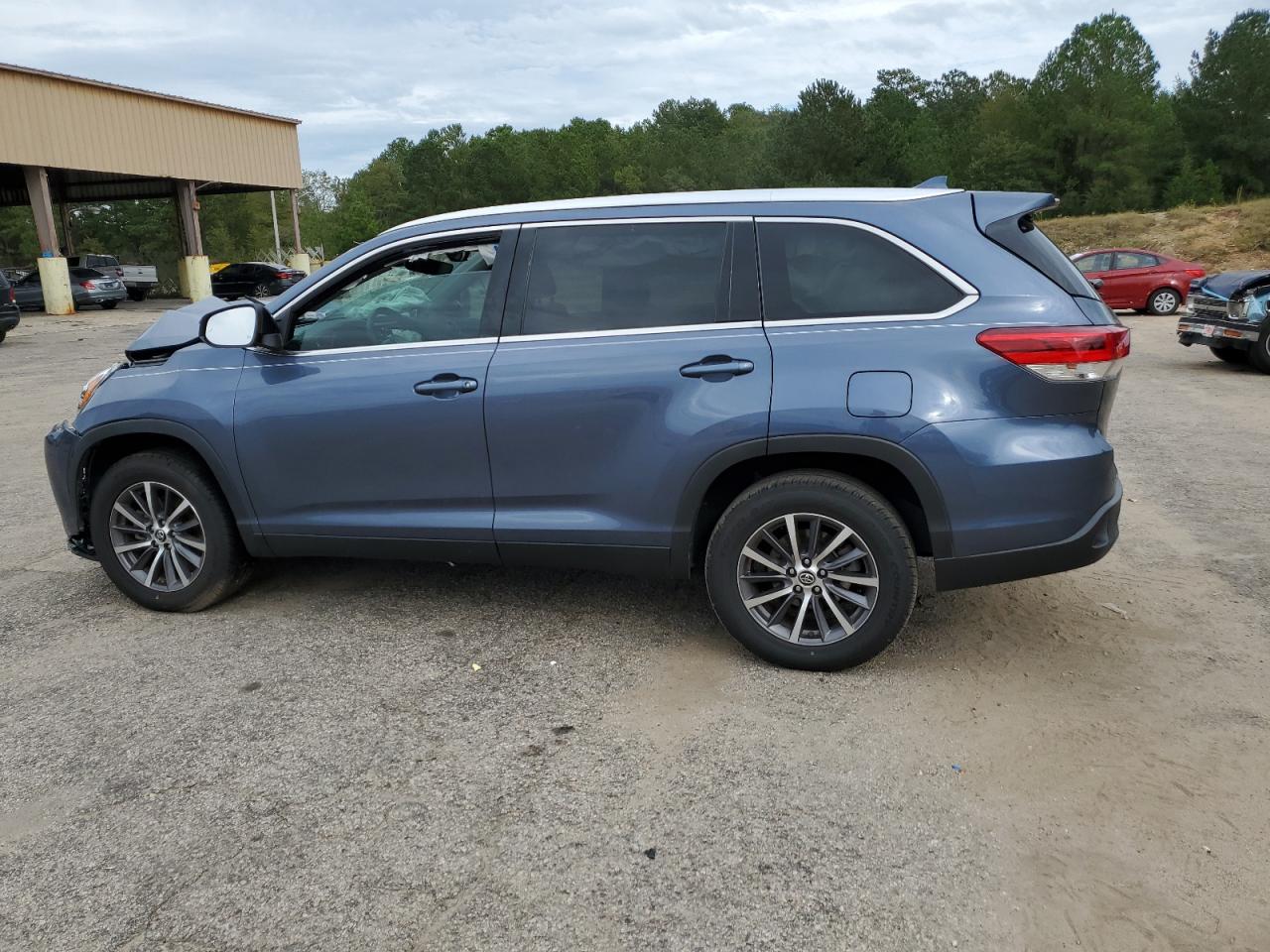 Lot #2974741151 2019 TOYOTA HIGHLANDER