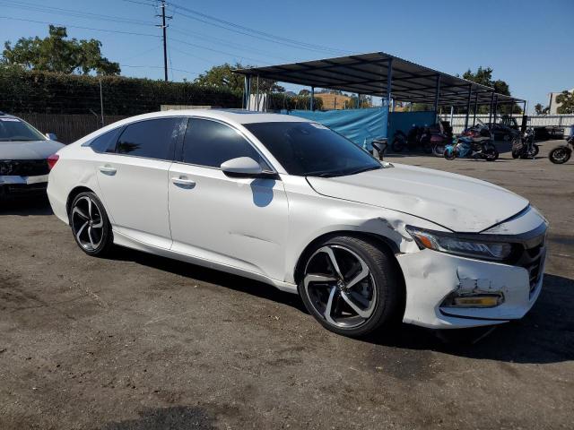 VIN 1HGCV2F35JA044553 2018 HONDA ACCORD no.4