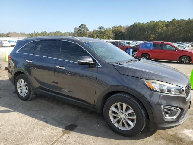 VIN 5XYPG4A30GG052968 2016 KIA Sorento, LX no.4