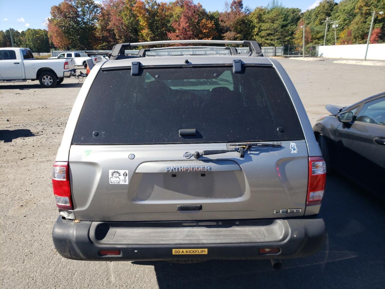 Lot #2945550077 2001 NISSAN PATHFINDER