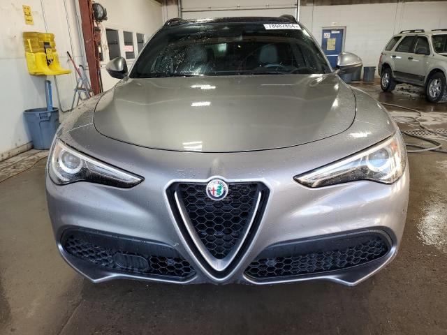 VIN ZASFAKNN2J7B99446 2018 Alfa Romeo Stelvio, Ti S... no.5