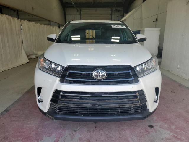 VIN 5TDJZRFH6JS807830 2018 Toyota Highlander, SE no.5