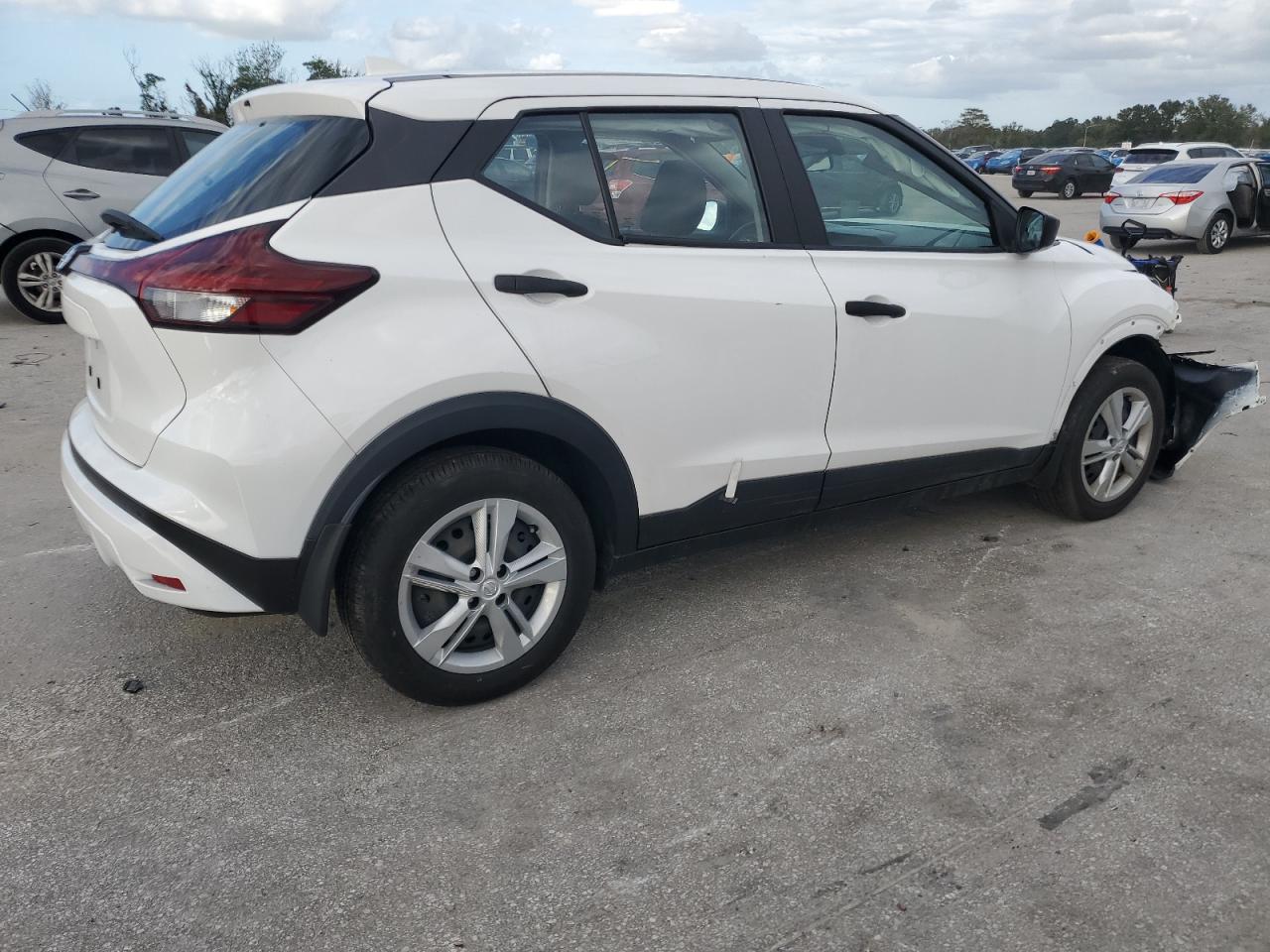 Lot #2995777504 2021 NISSAN KICKS S