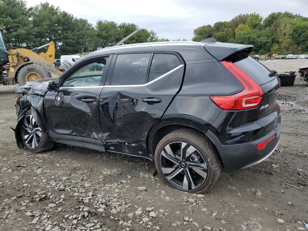 Lot #2991481851 2024 VOLVO XC40 ULTIM