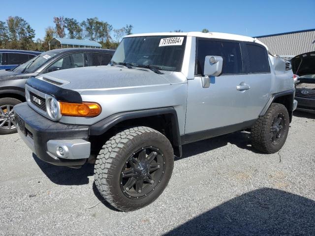 TOYOTA FJ CRUISER 2008 silver  gas JTEBU11F680107017 photo #1