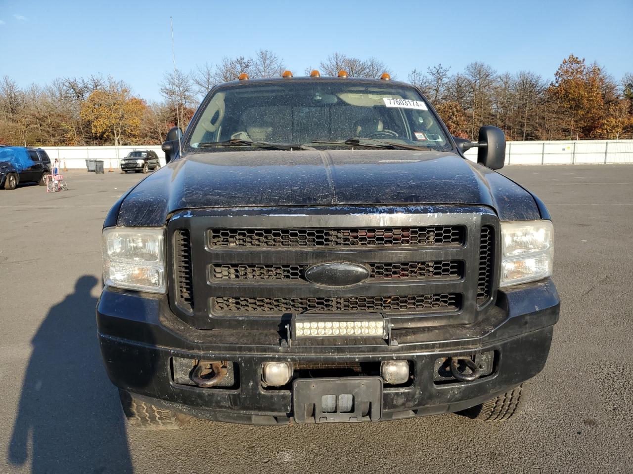 Lot #2928195739 2005 FORD F350 SRW S