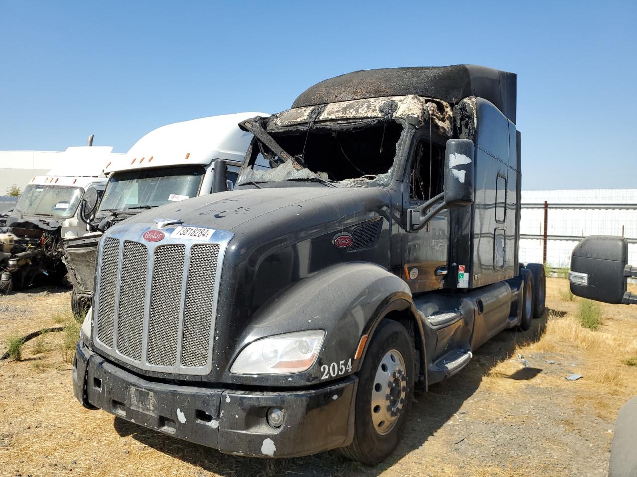 Lot #2994272023 2017 PETERBILT 579