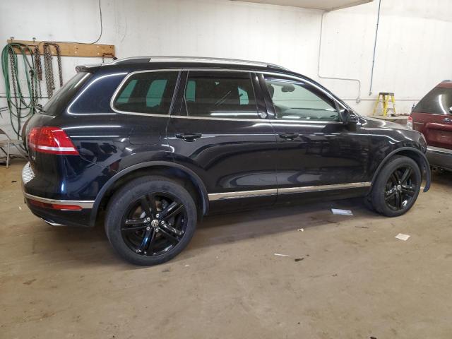 2017 VOLKSWAGEN TOUAREG WO - WVGRF7BP3HD006660