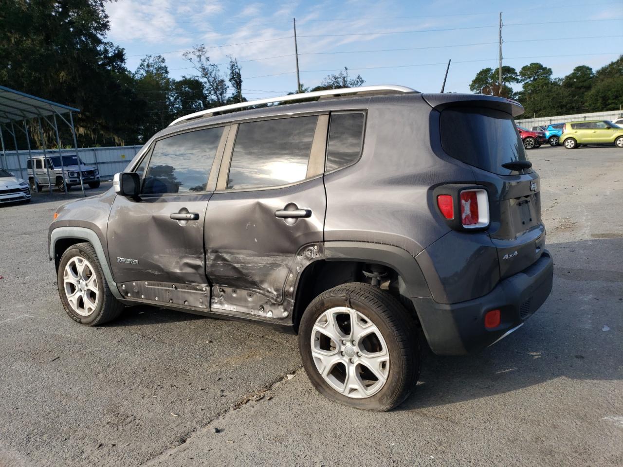 Lot #3004180056 2018 JEEP RENEGADE L