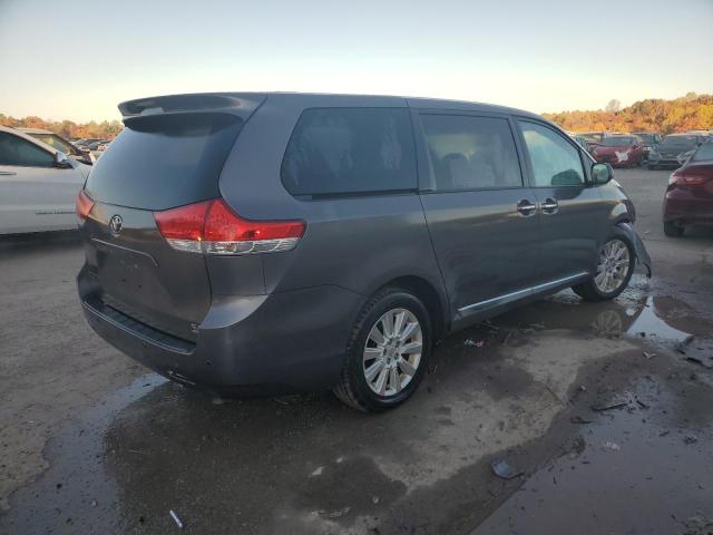 VIN 5TDDK3DC8DS069684 2013 Toyota Sienna, Xle no.3